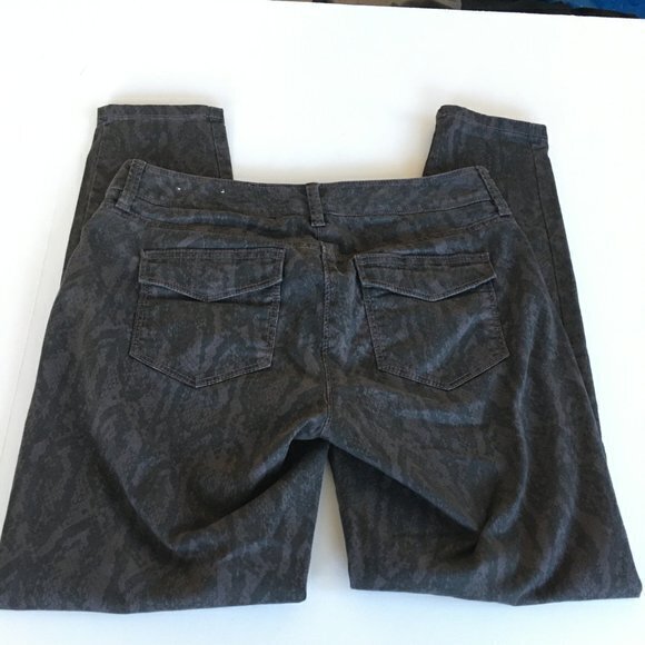 LOFT ~ Julie fit snakeskin print Skinny Jeans - Picture 6 of 8